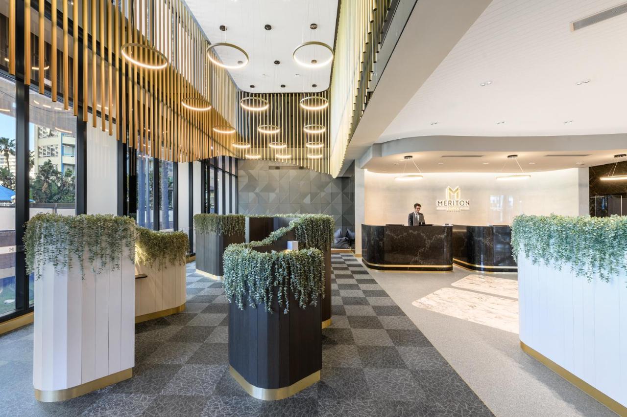 غولد كوست Meriton Suites Surfers Paradise المظهر الخارجي الصورة Hilton Perth reception